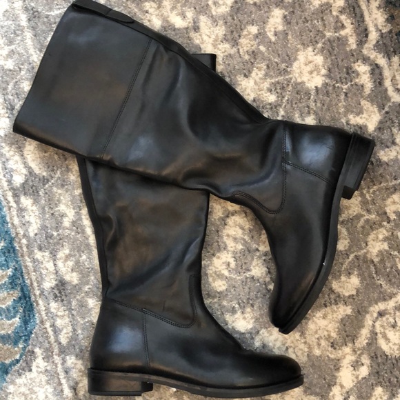 Italian Shoemakers Lara Knee-High Leather Boot - Picture 3 of 11